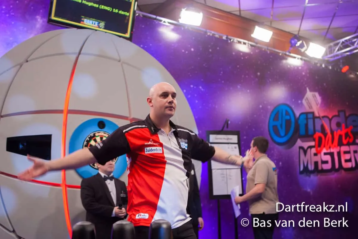 Jamie Hughes 10 12 2016 Bas van den Berk Finder Darts Masters 2016 40286 15248