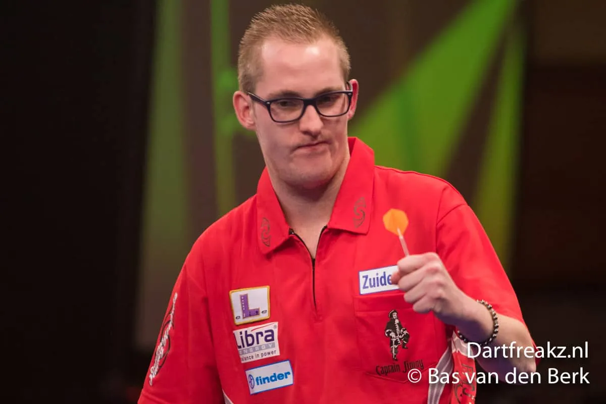 Jimmy Hendriks 9 12 2016 Bas van den Berk Finder Darts Masters 2016 0 15021