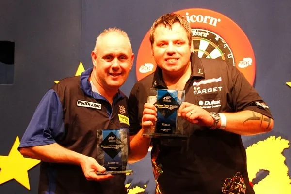 LEWIS WHITE ET4FINAL