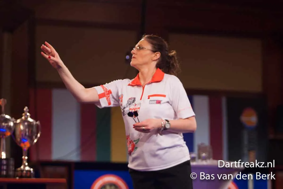 Lorraine Winstanley 2 WDF Europe Cup 2016