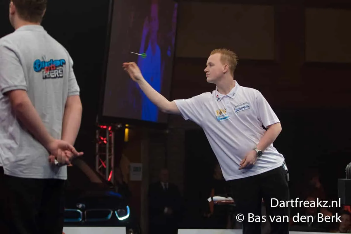 Maikel Verberk 9 12 2016 Bas van den Berk Finder Darts Masters 2016 0 14996