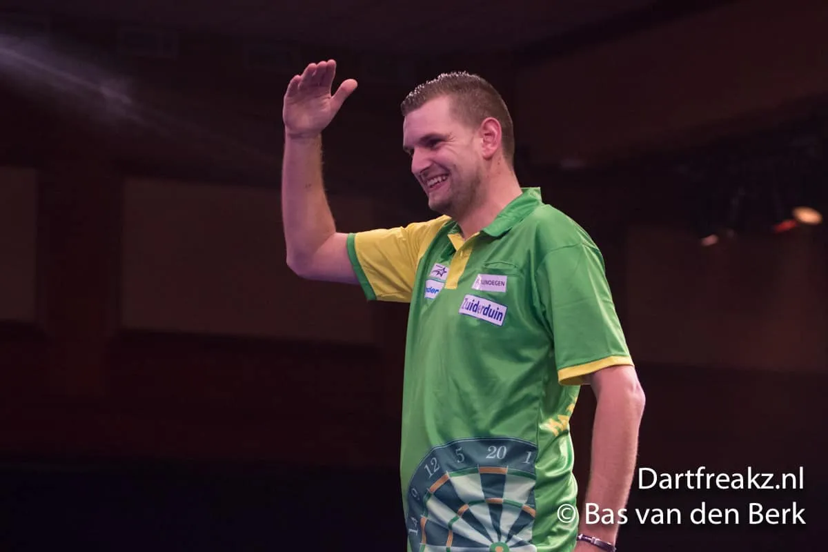 Martijn Kleermakers 9 12 2016 Bas van den Berk Finder Darts Masters 2016 0 14974