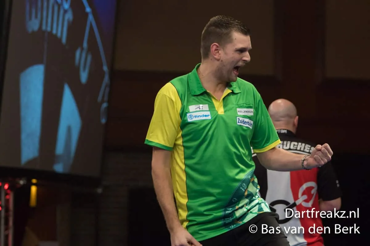 Martijn Kleermakers 9 12 2016 Bas van den Berk Finder Darts Masters 2016 0 14983