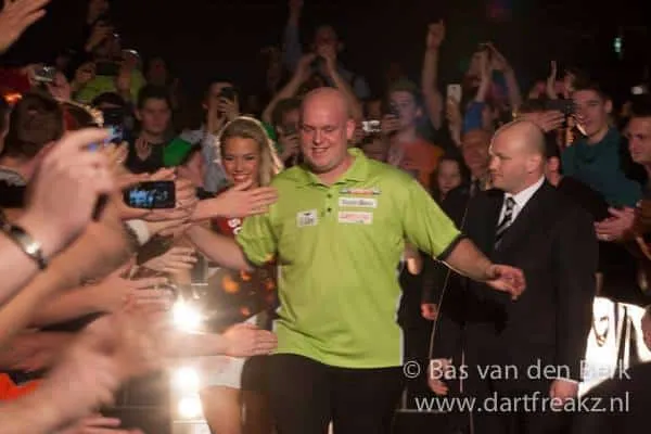 Michael van Gerwen 9