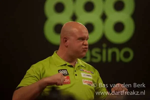 Michael van Gerwen shrek EuropeanChampionship2014 8743