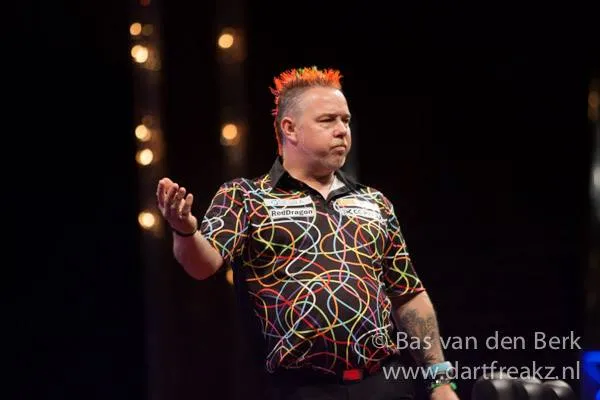 Peter Wright4