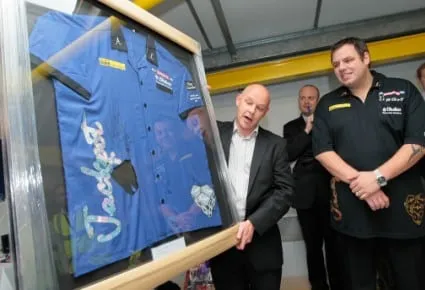 Shirt Lewis met brandmerk