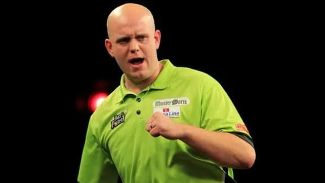 Van Gerwen met vuist