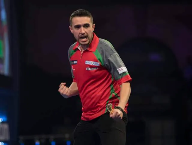 WLDCHAMPSRD3 JLEWIS24