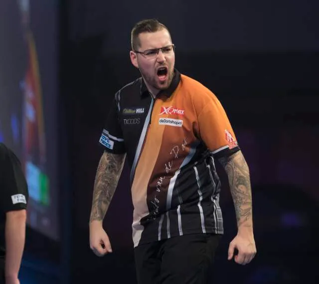 WLDCHAMPSRD3 VANDEPAS20