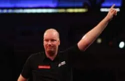 b 250 167 16777215 0  images stories FOTO Archief GROOT Heren Voort van der Vincent Vinnie vinger omhoog