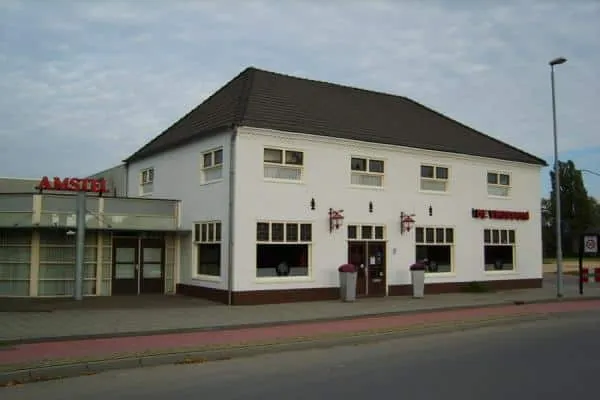 f8bc3ce016aa8bc1d89b134160cd9a0c