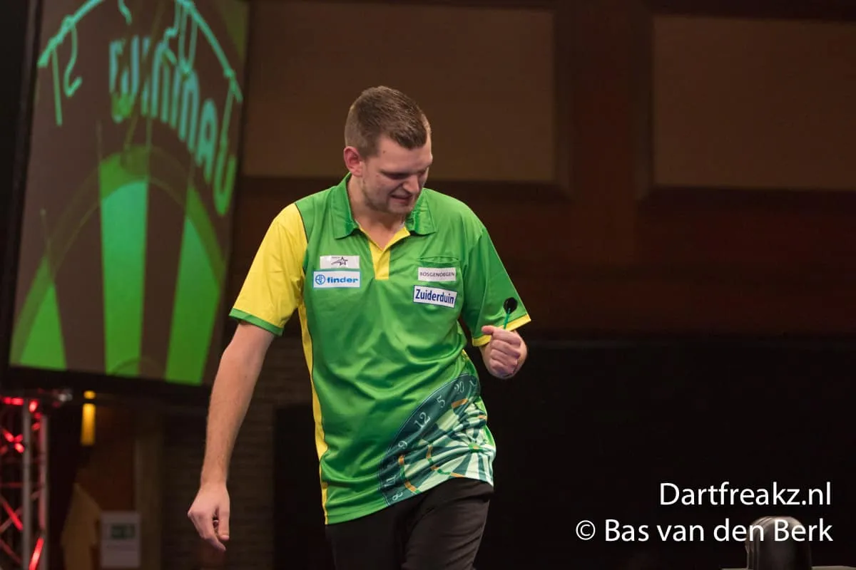 martijn Kleermakers 9 12 2016 Bas van den Berk Finder Darts Masters 2016 0 14986