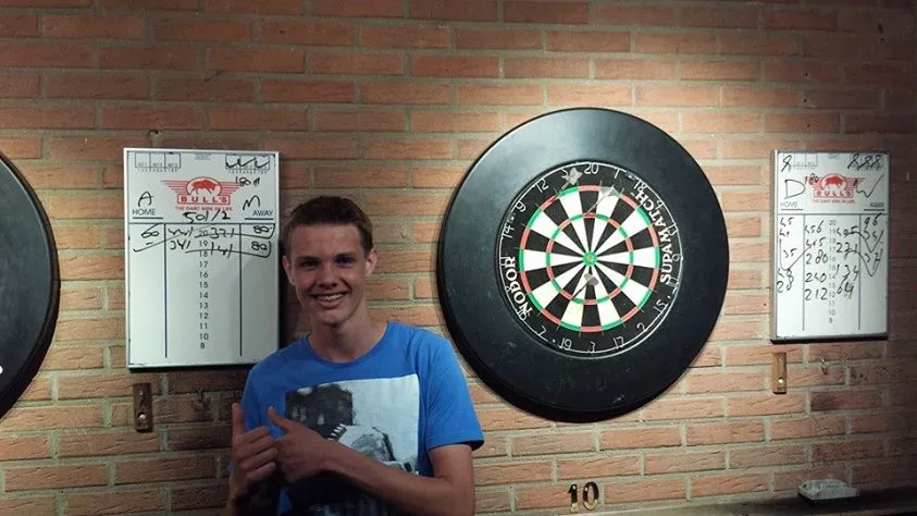 mike van duivenbode 9dart1