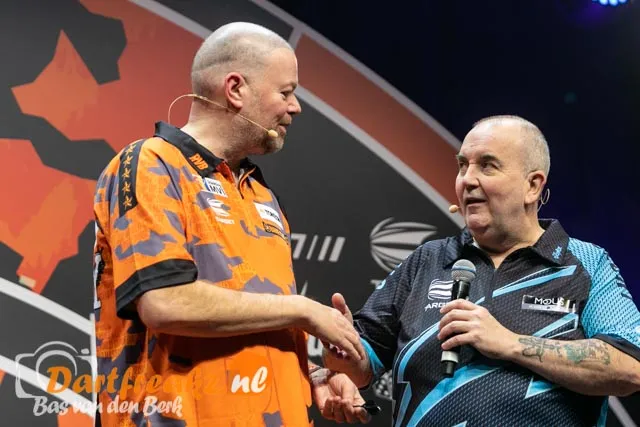 phil Taylor Raymon van Barneveld 70072