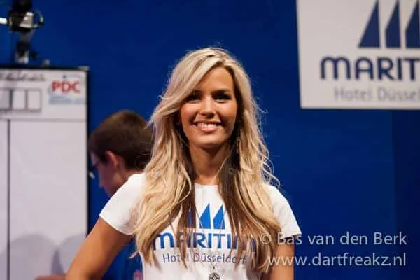 walk on girl Maritim PDC europe