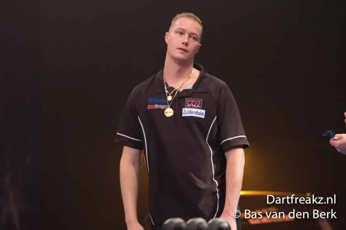 wesley harms 11 12 2016 Bas van den Berk Finder Darts Masters 2016 0 15345
