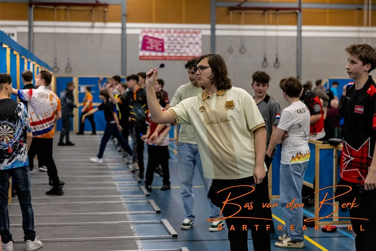 071-250309-4G2A0583Bas van den Berk-dartfreakz