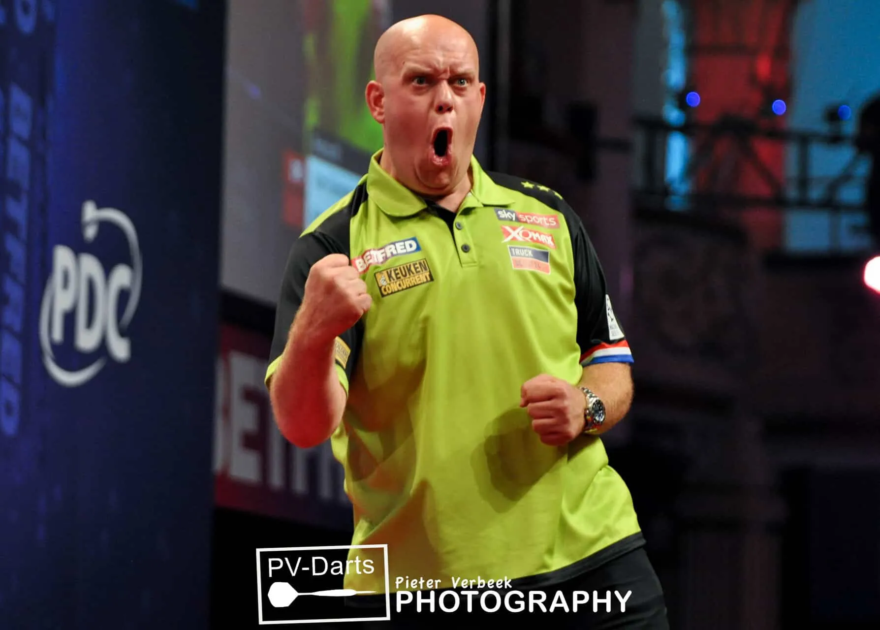 Michael van Gerwen WMP19 R1 6