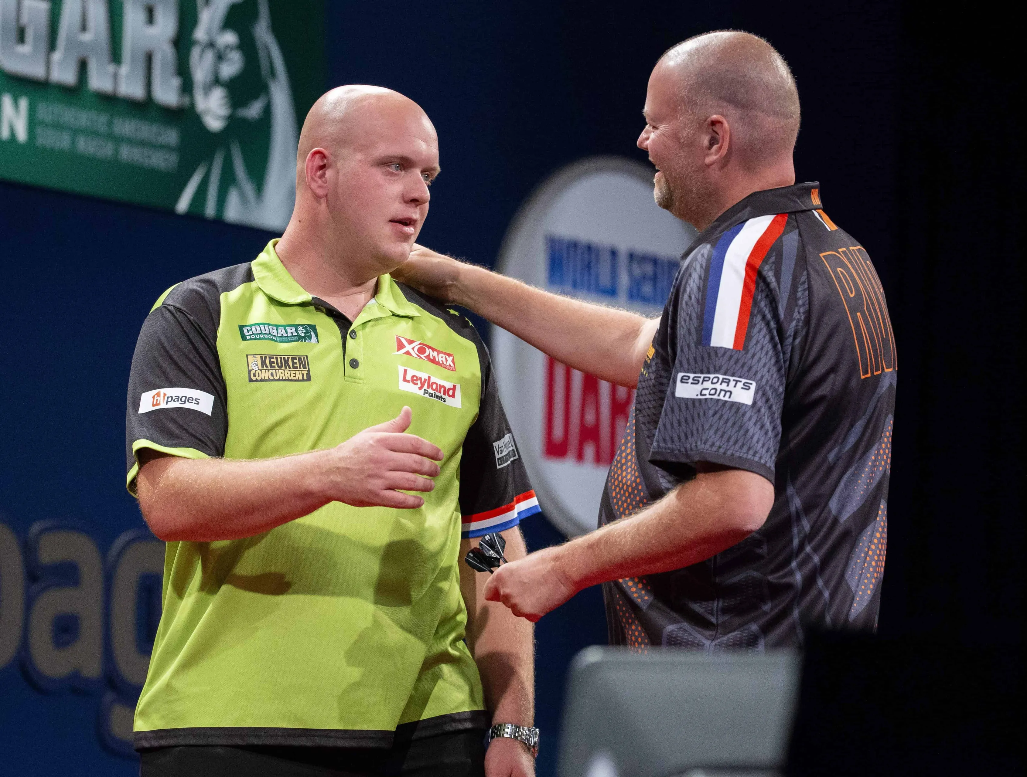 Van Gerwen Van Barneveld Brisbane e1534692997758