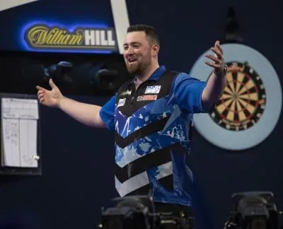 WLDCHAMPS RD2 HUMPHRIES35A 400x324