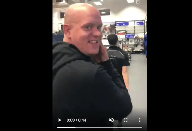 2019 08 22 14 21 37 https  videotwimg com ext tw video 1164460242165469184 pu vid 320x568 cXPo0c6B