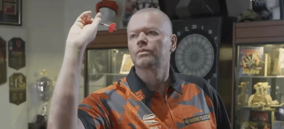 2020 06 04 19 32 46 Phil Taylor v Raymond van Barneveld Darts from Home Rematch YouTube