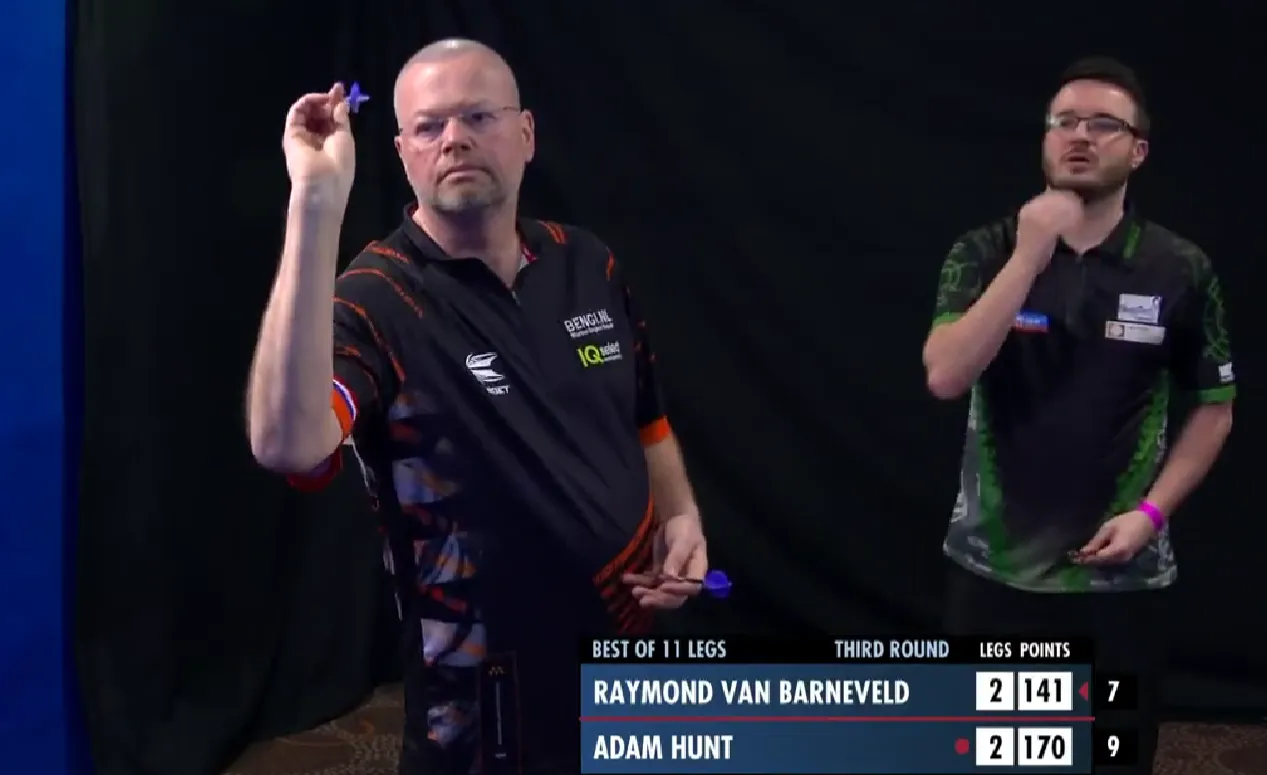 2022 03 26 15 19 48 PDC Darts on Twitter  𝗡𝗜𝗡𝗘 𝗗𝗔𝗥𝗧𝗘𝗥 🚨 Raymond van Barneveld rolls back