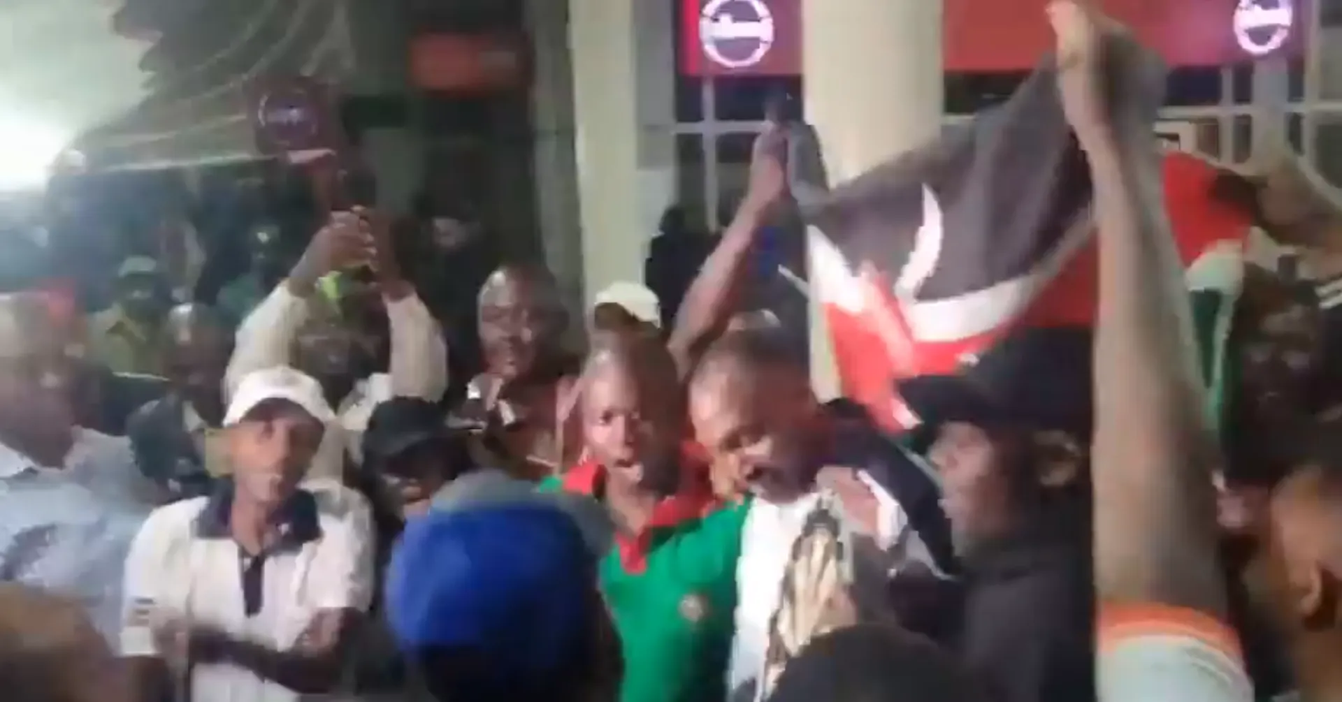 2025 03 03 23 56 50 devon petersen 369 on x the kenyan darts king at wachiuridarts arrives in nairob