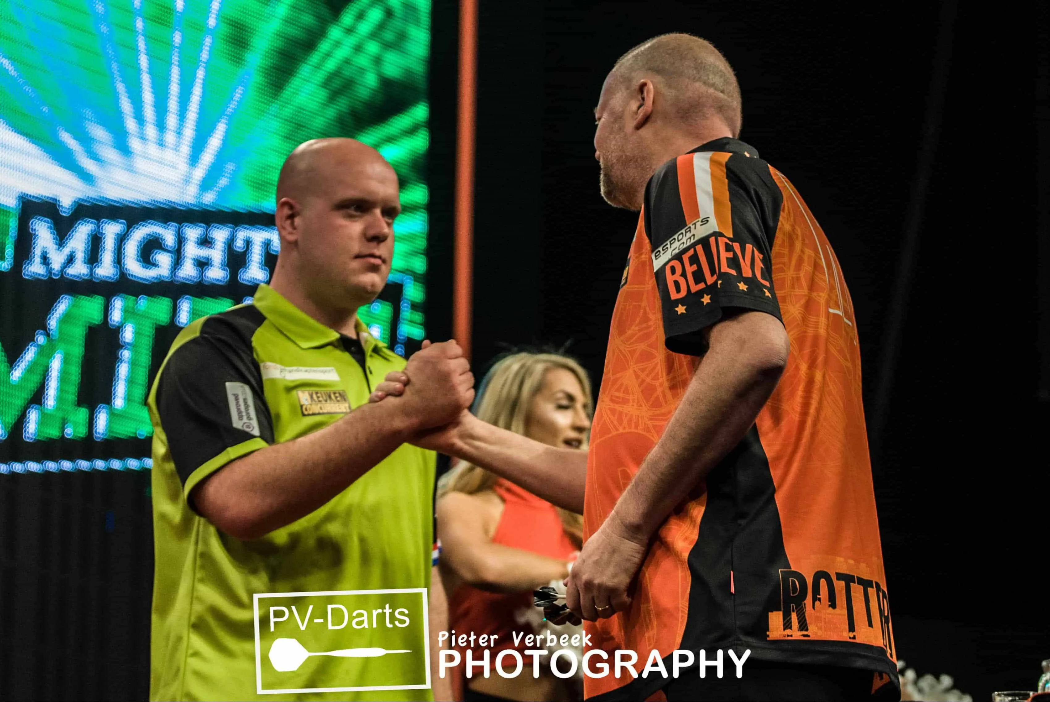 Van Gerwen Van Barneveld Ahoy e1553552390623