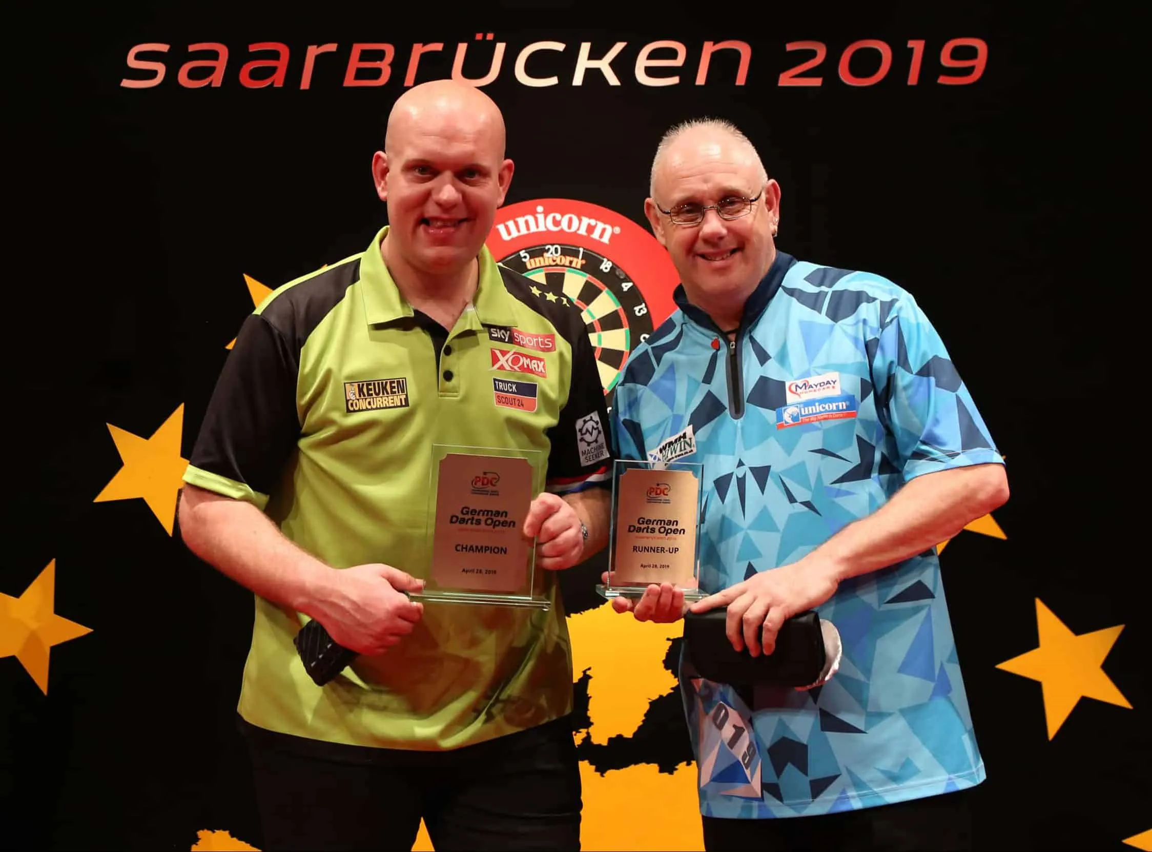 van Gerwen White e1556497395741