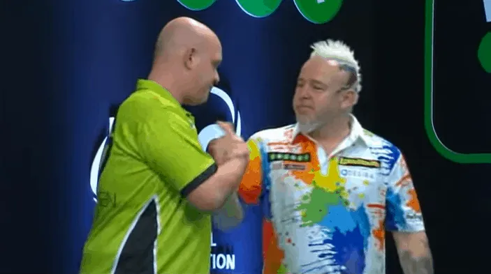 2019 10 29 00 03 13 Wright v van Gerwen 2015 FINAL World Series of Darts YouTube