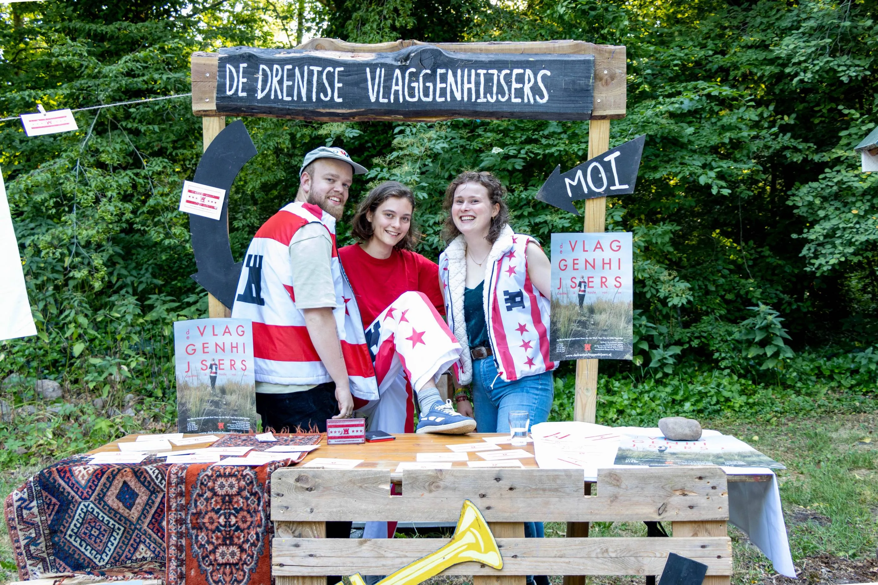 dr vlaggenhijsers van drenthe kleiner