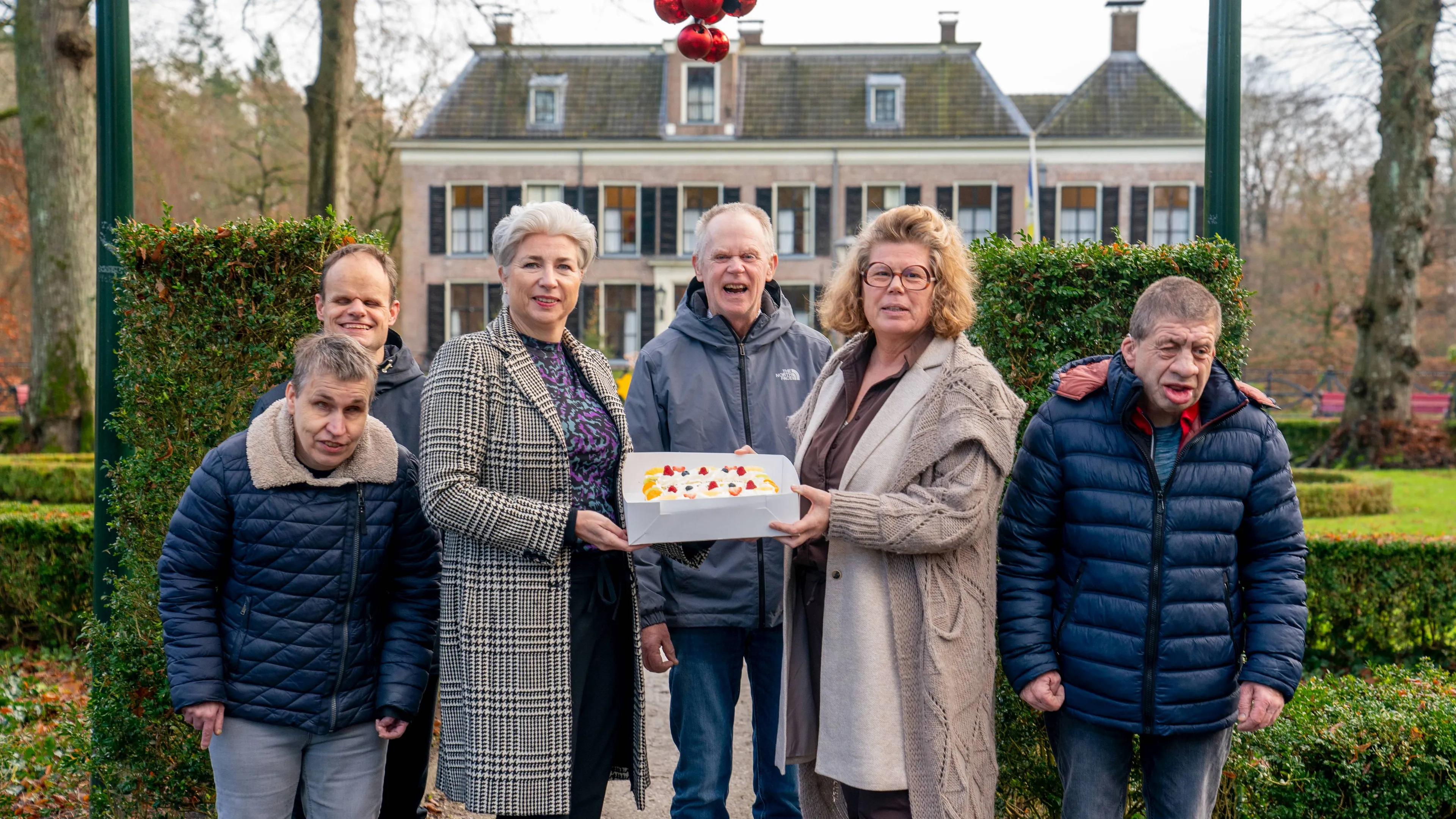 echten visio uitreiking taart 100e deelnemer