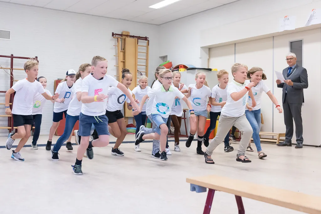 kinderen spel school kenc