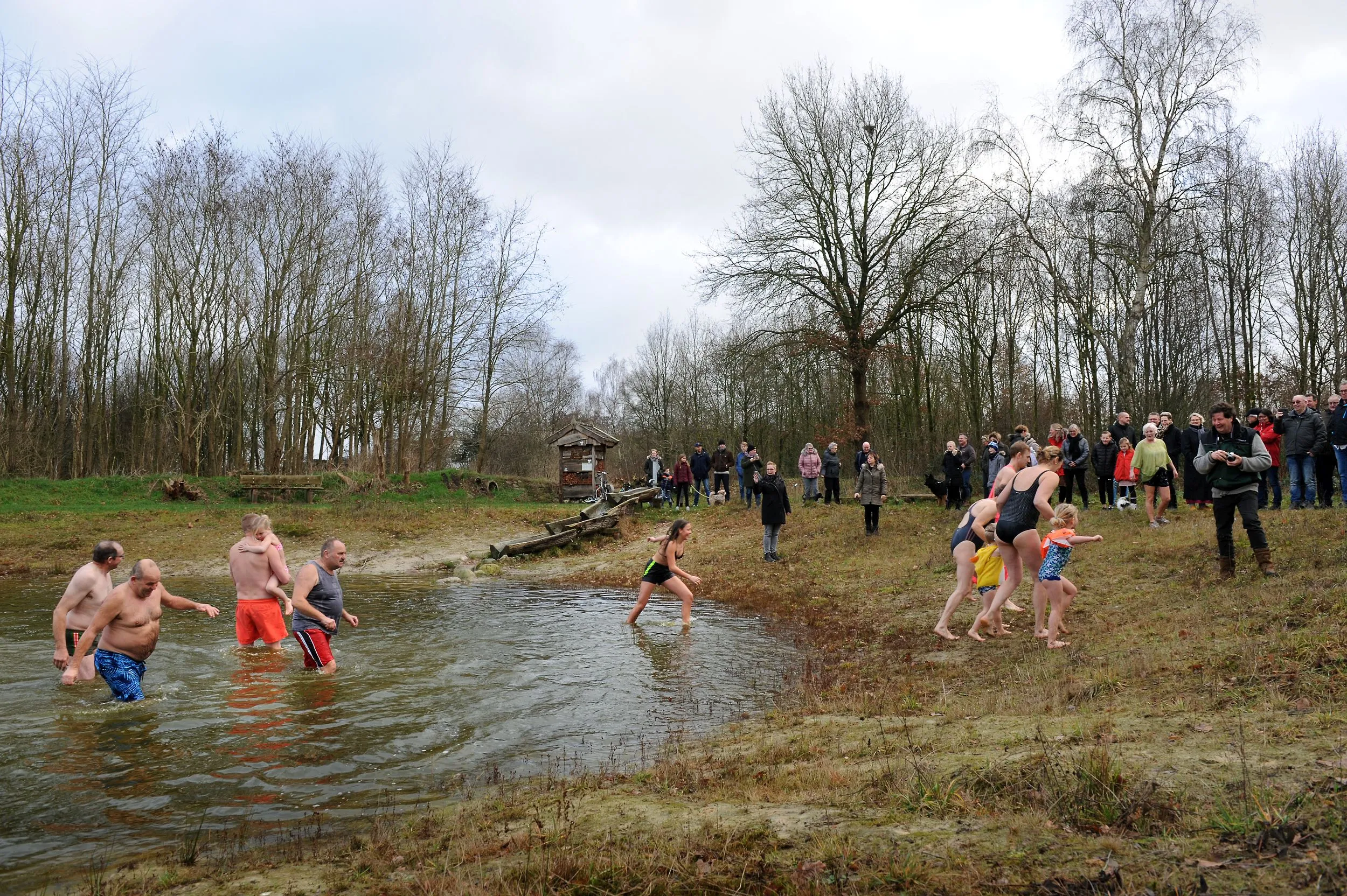 nieuwjaarsduik koekangerveld1