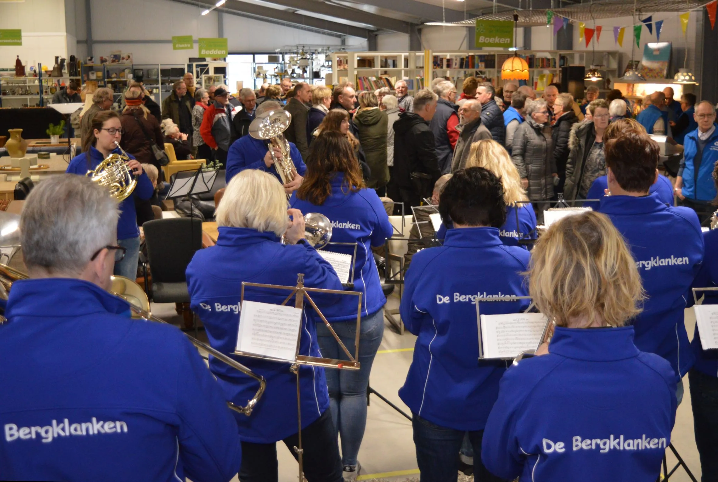 pn01022018 kringloopwinkel ruinerwold opening9