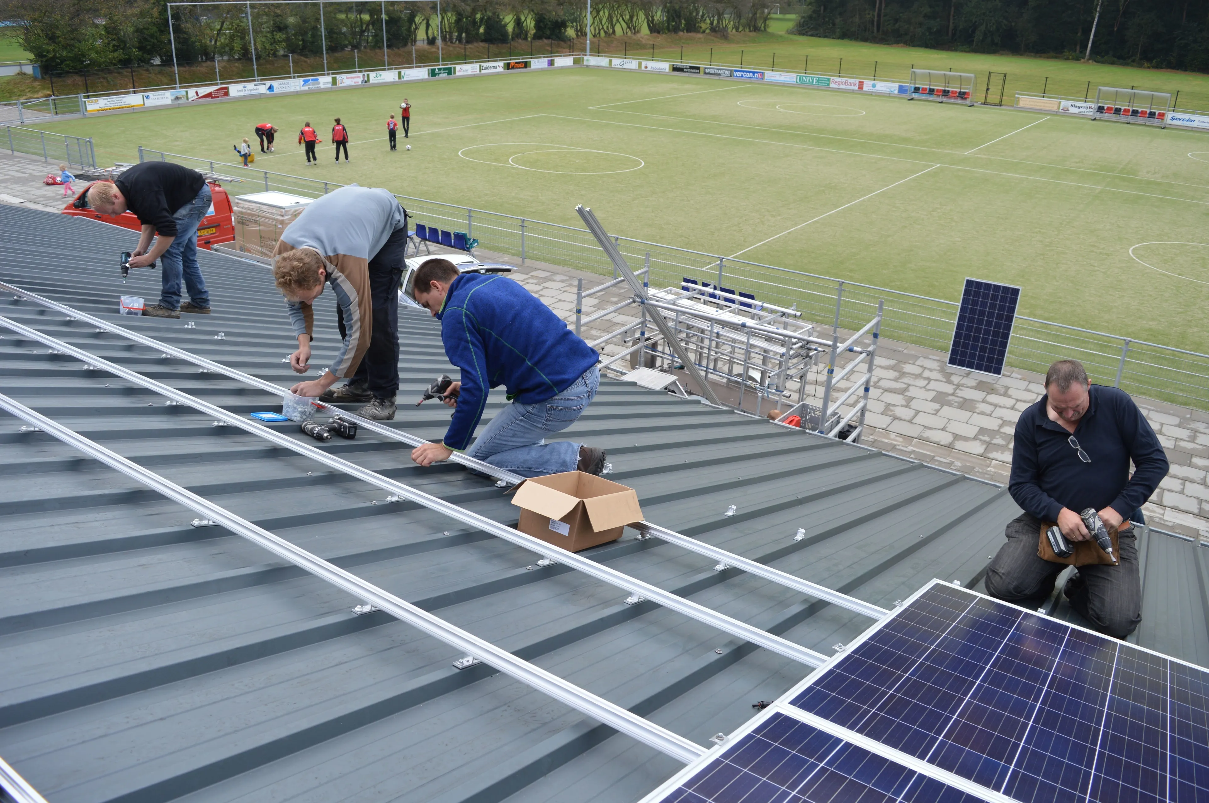 pn01102016zonnepanelenzkc2