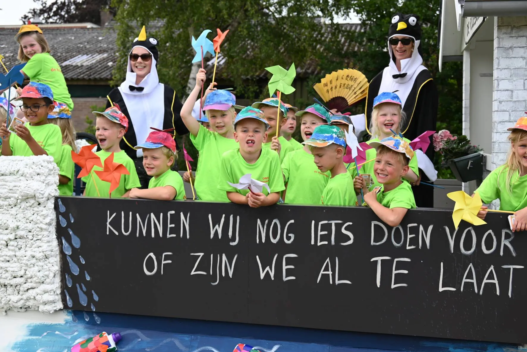 pn16062022 koekange optocht1