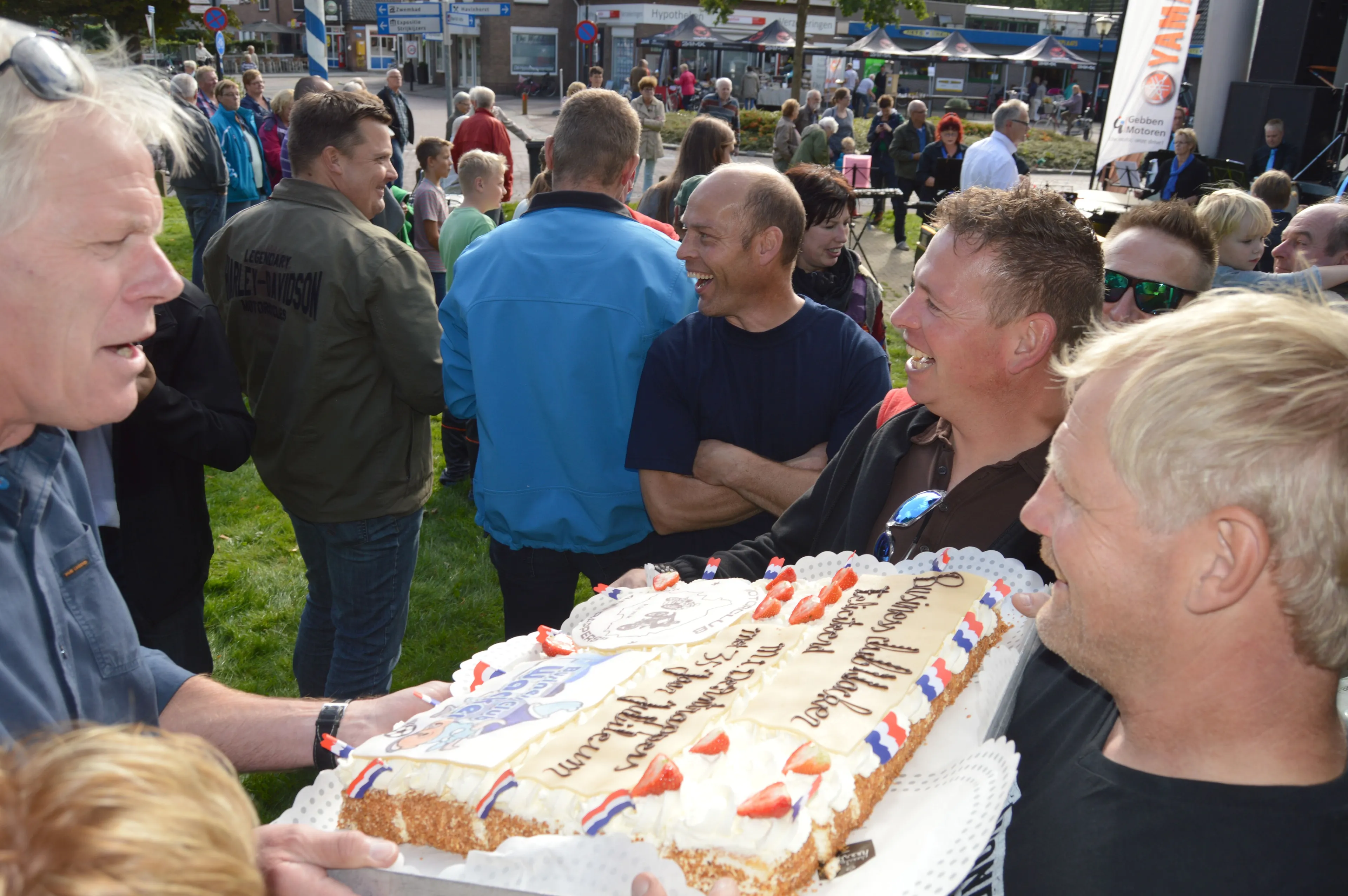 pn19092015 antrappers feestje de wijk 3