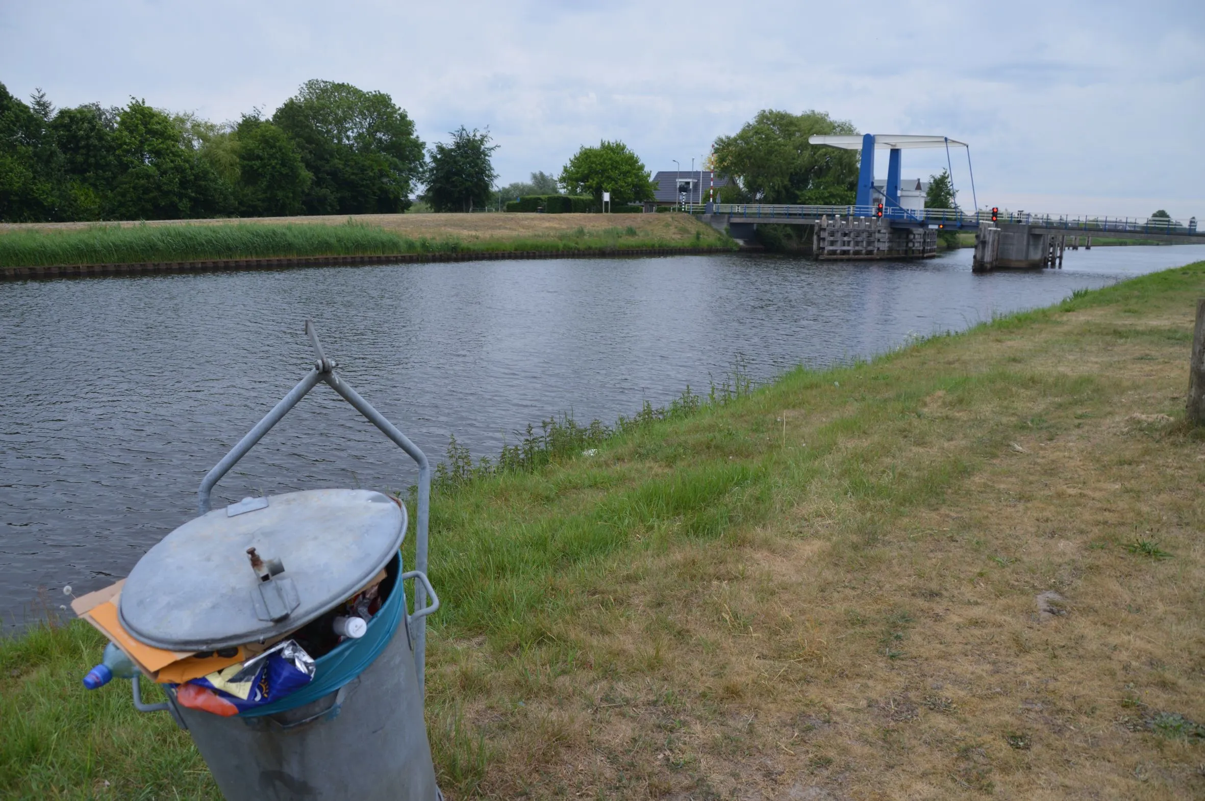 pn22052020 troep langs vaart1
