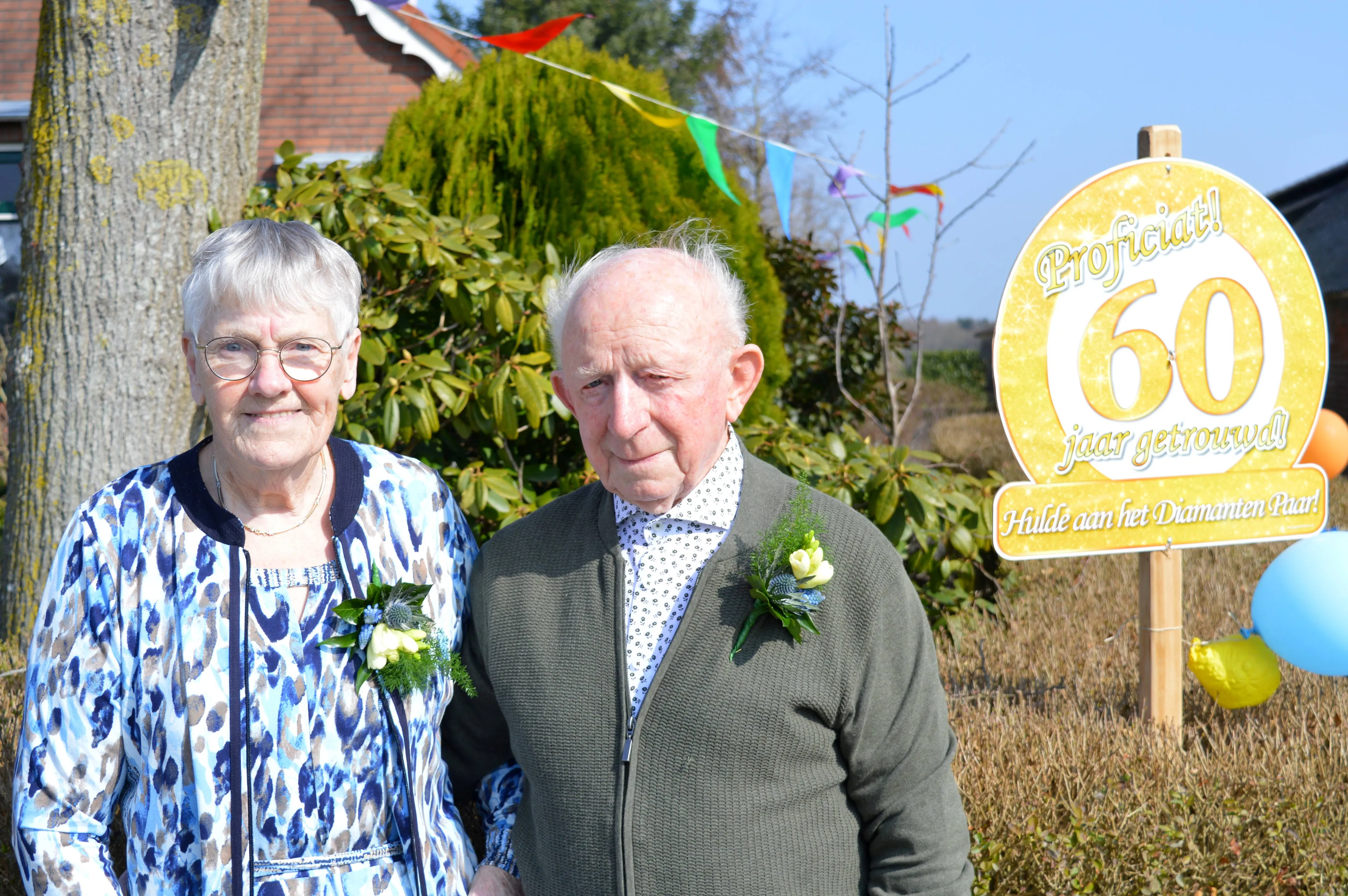 pn24032021 drogteropslagen echtpaar buitenhuis