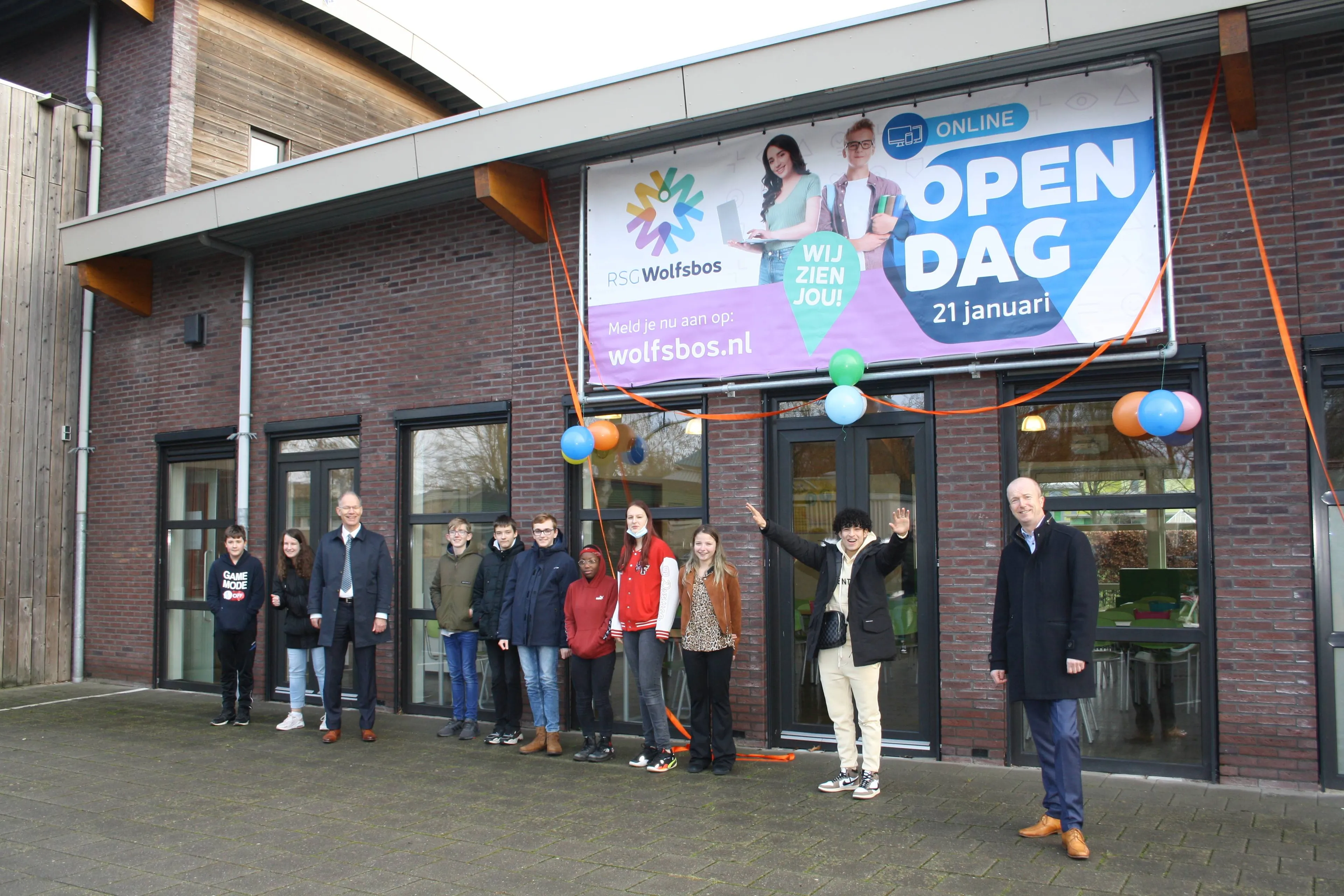 rsgwolfsbos onthulling logo