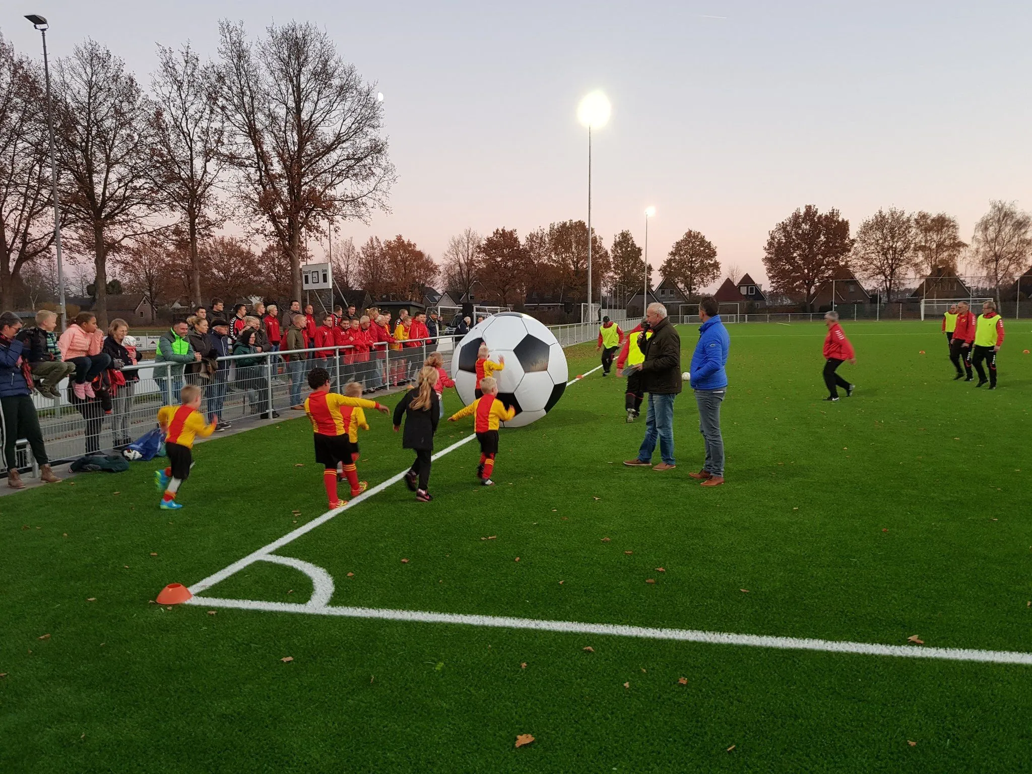 vitesse63 kunstgrasveld opening