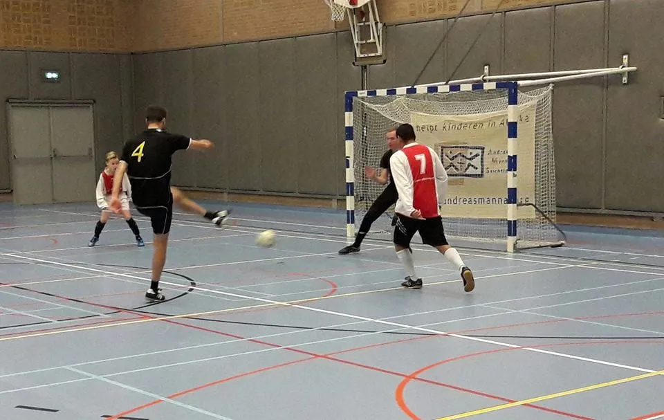 voetbal adreas mannes hoogeveen