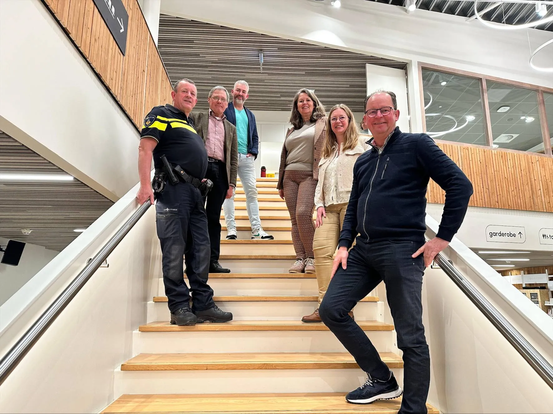 wolden buurtteams foto ondertekening convenant totaal