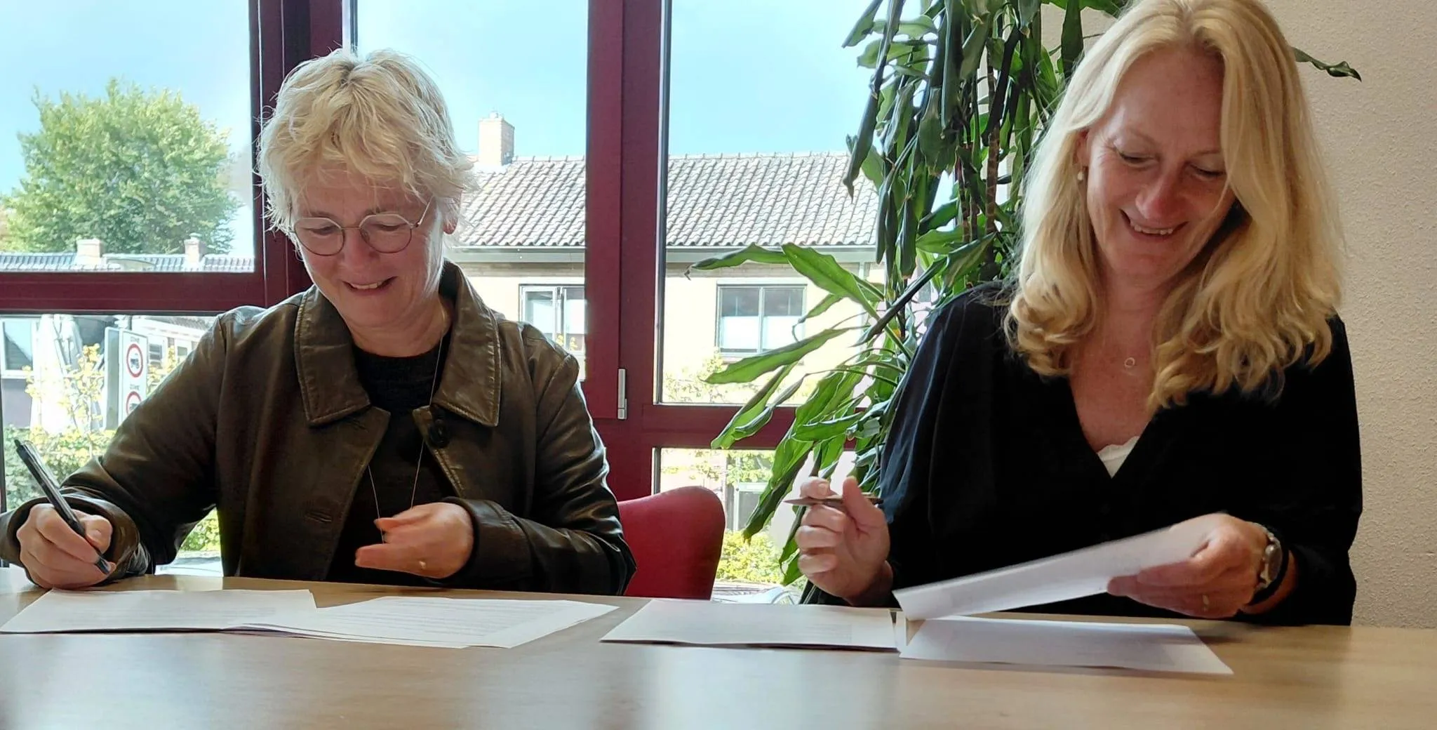 Koekange Ondertekening koop-ontwikkelovereenkomst De Wolden-Actium