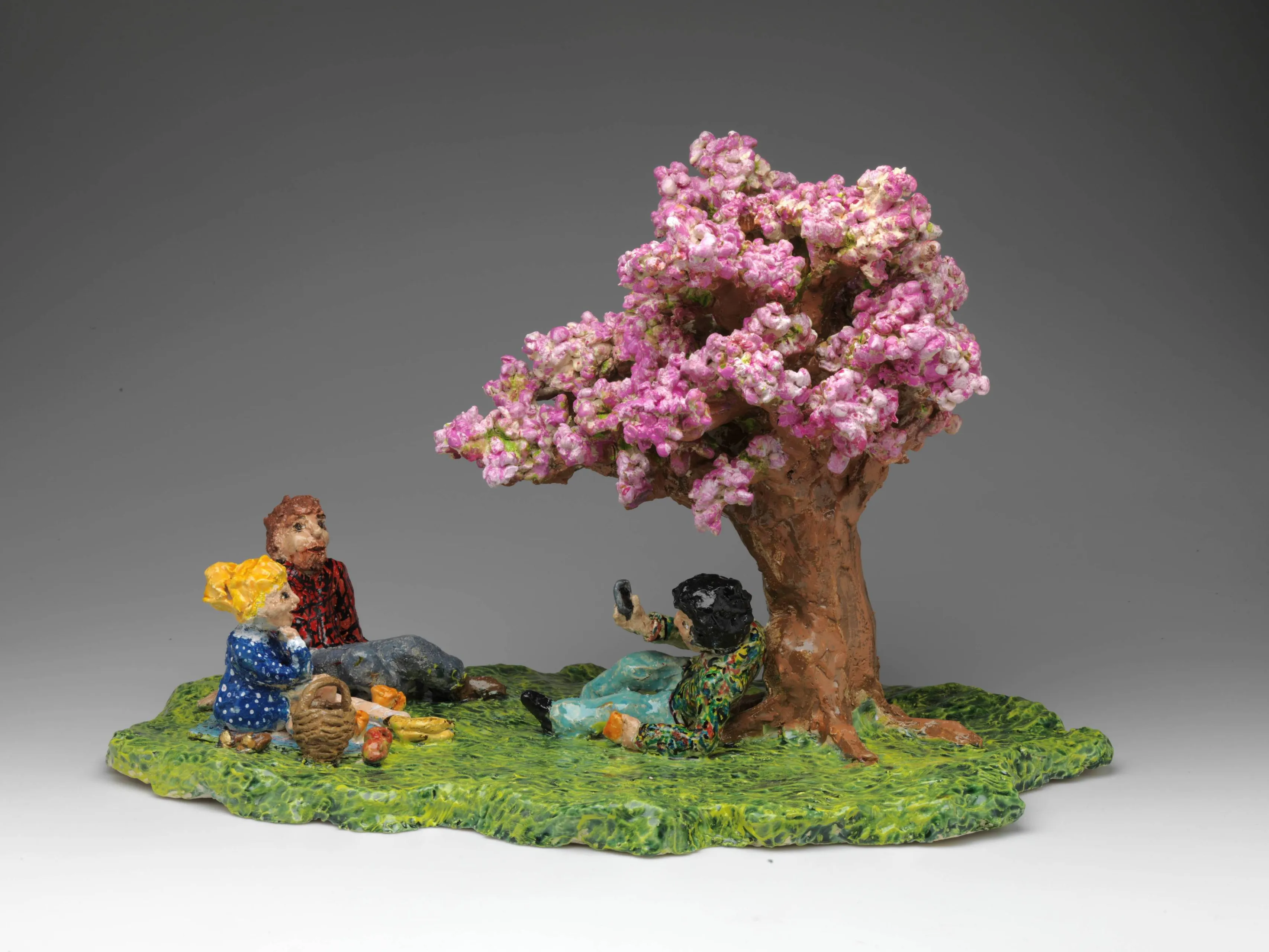 Meppel stedelijk Le déjeuner sur l herbe- 2017  Jeannet  Klement aardewerk 33 x 44 x 30 cm Foto Tom Haartsen