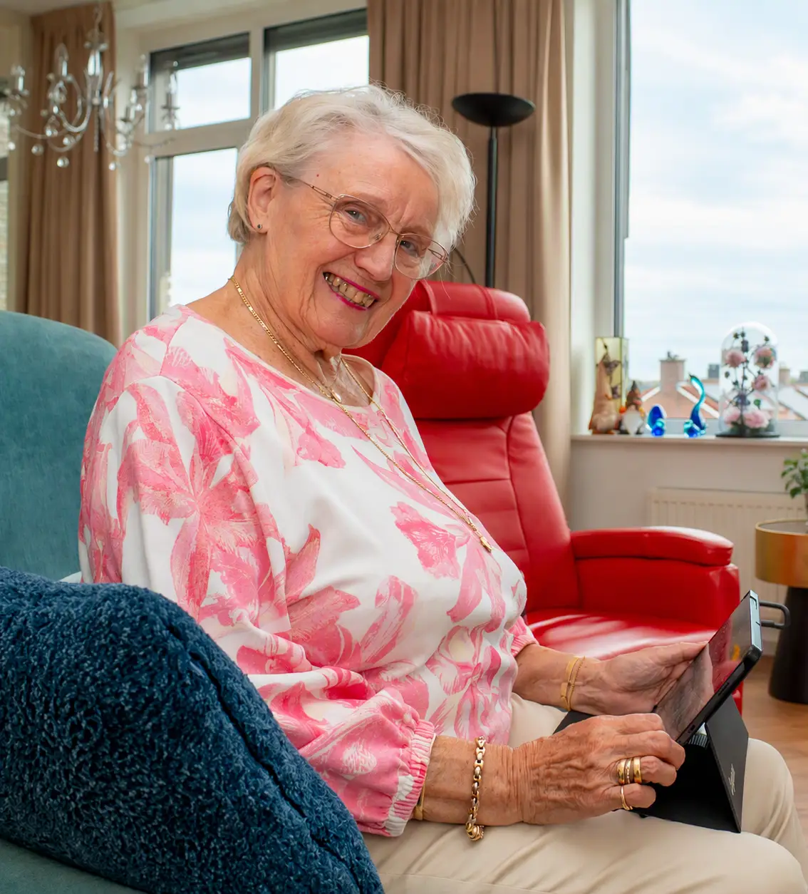 Treant Mevrouw Lankreijer krijgt beeldschermzorg Treant Thuis