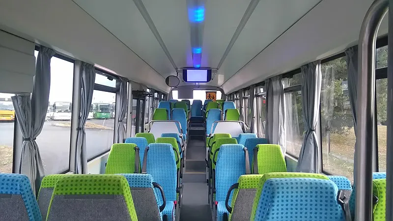 800px iveco bus crossway le line 13 tibus interieur